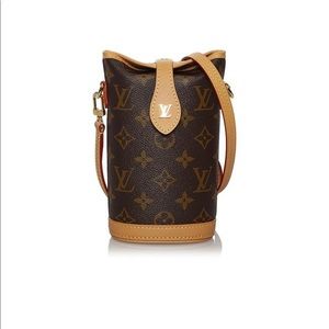SOLD! NEW Louis Vuitton Fold Me Pouch #SoldOut #AcceptingOffers